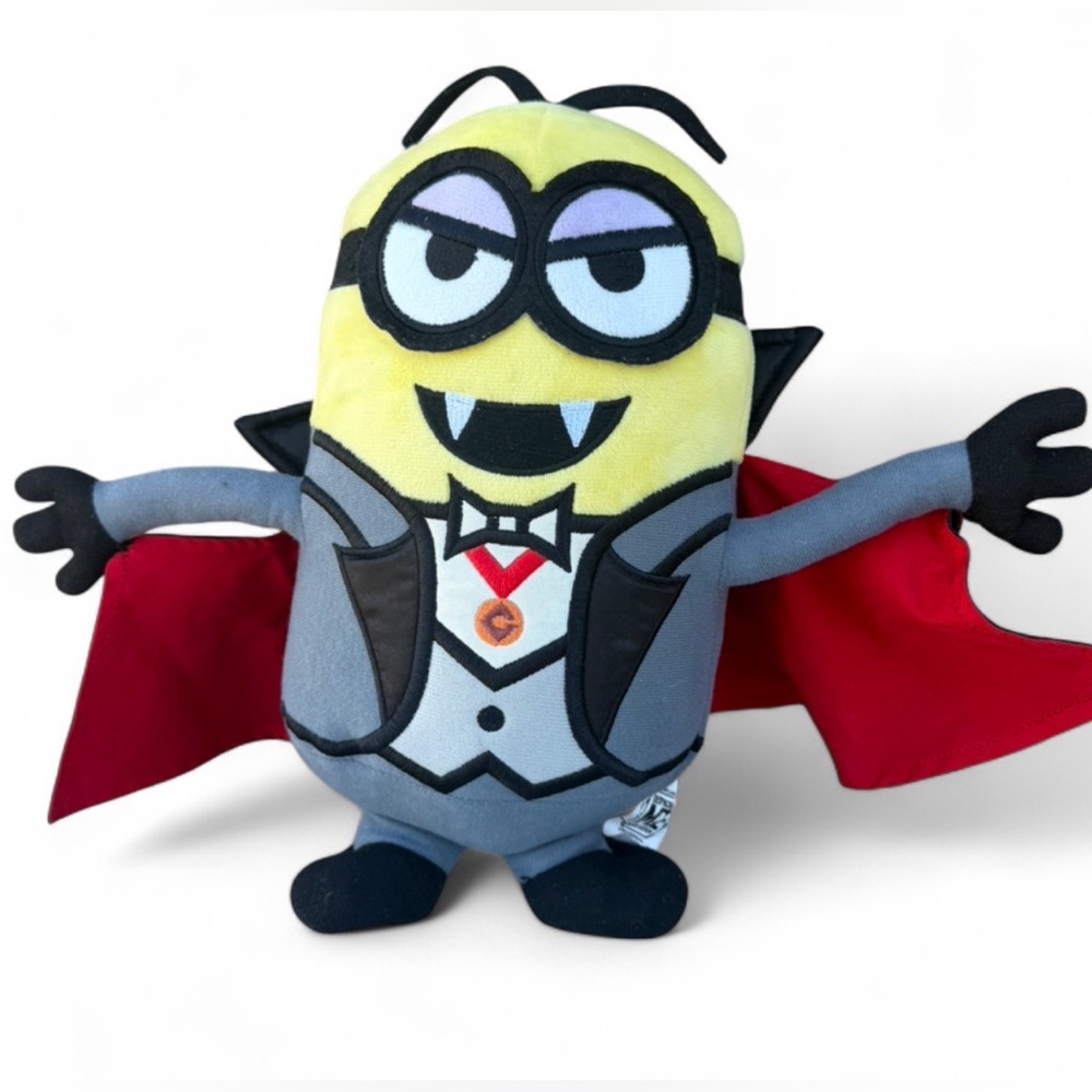 Universal Studios "Minion Monsters" Vampire Minion plush toy